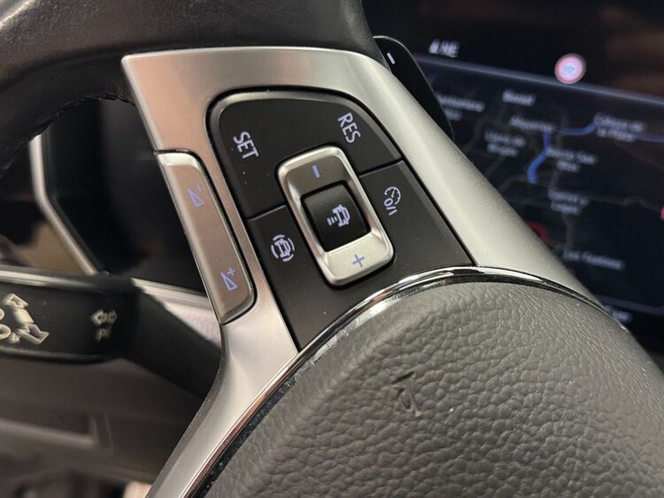 Volkswagen Touareg R LINE foto 22