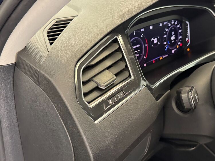 Volkswagen Tiguan SPORT foto 18