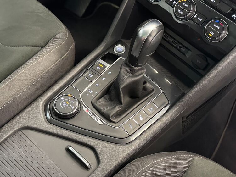 Volkswagen Tiguan SPORT foto 33