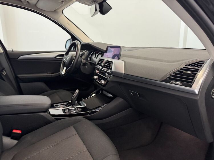 BMW X3 XDRIVE 20D foto 31