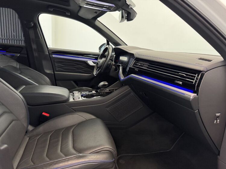 Volkswagen Touareg R foto 27