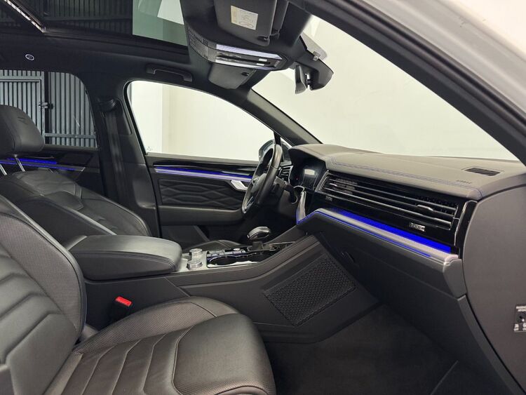 Volkswagen Touareg R foto 28