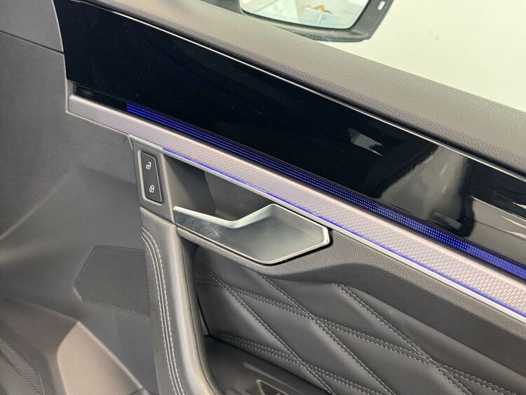 Volkswagen Touareg R foto 29