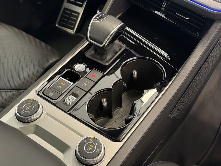 Volkswagen Touareg R foto 35