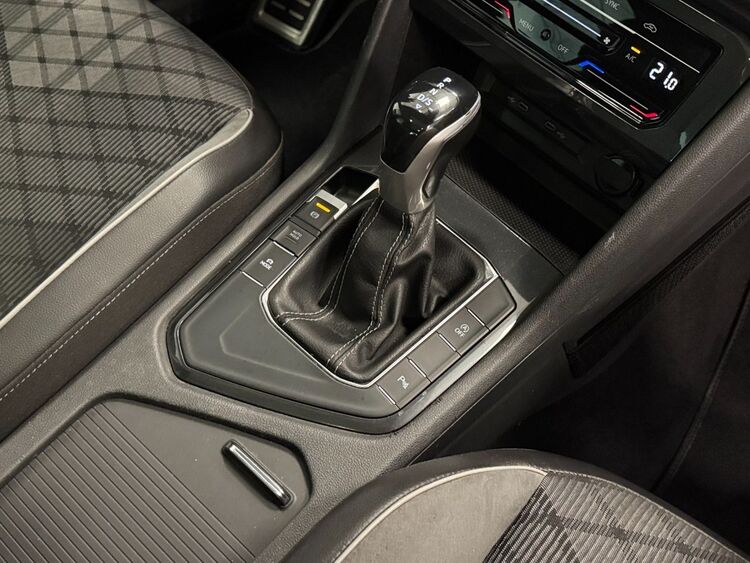 Volkswagen Tiguan R LINE foto 30