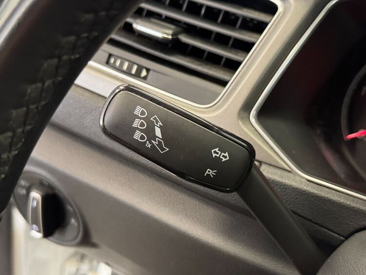 Volkswagen T-Roc ADVANCE foto 17