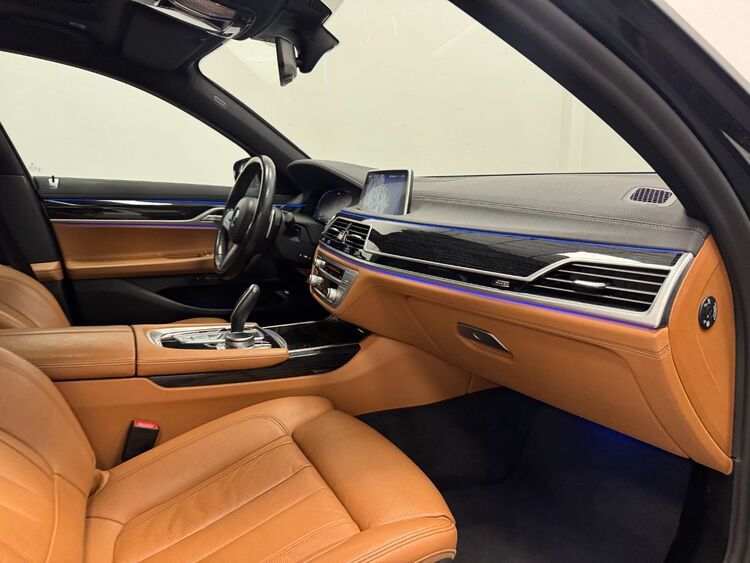 BMW Serie 7 XDRIVE 30D M foto 31