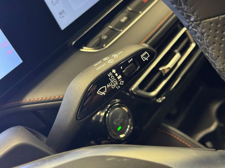 MG HS LUXURY foto 21