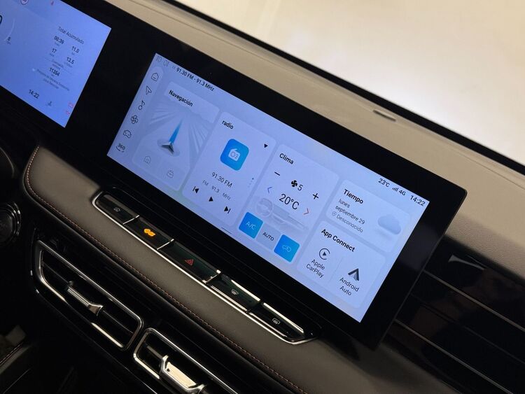 MG HS LUXURY foto 39