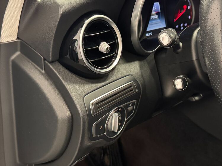 Mercedes Clase C AMG 220 foto 19