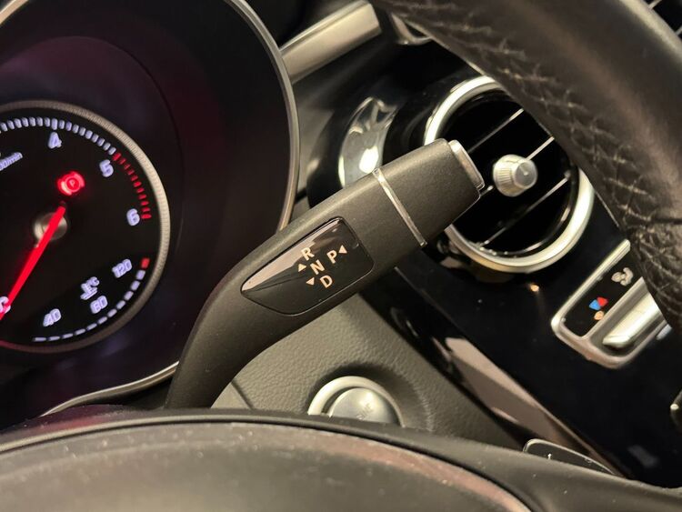 Mercedes Clase C AMG 220 foto 23