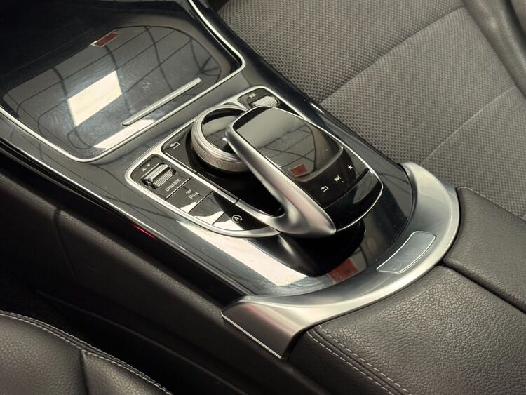 Mercedes Clase C AMG 220 foto 27