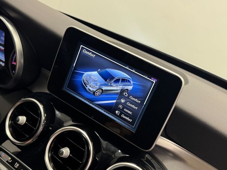 Mercedes Clase C AMG 220 foto 37