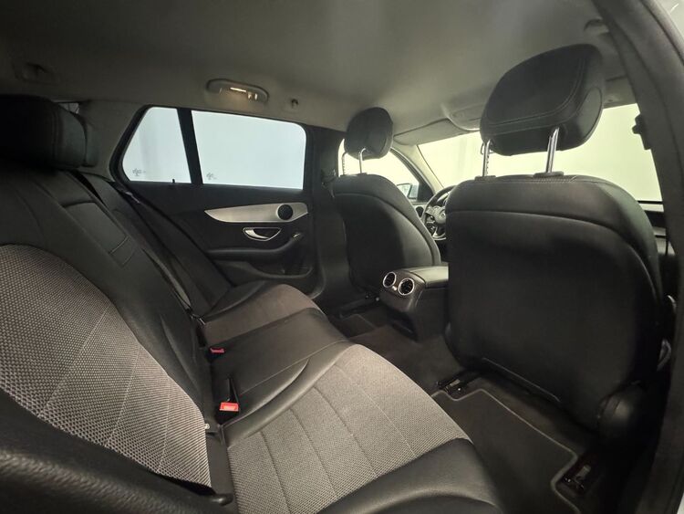 Mercedes Clase C AMG 220 foto 44