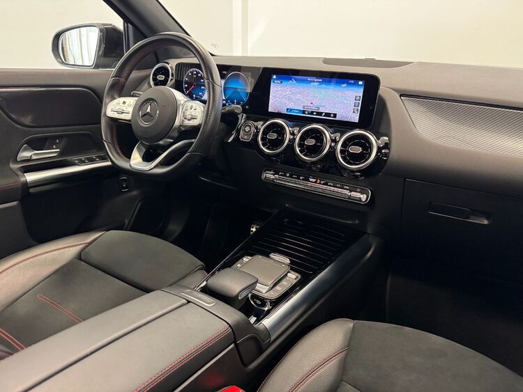 Mercedes GLA AMG foto 12