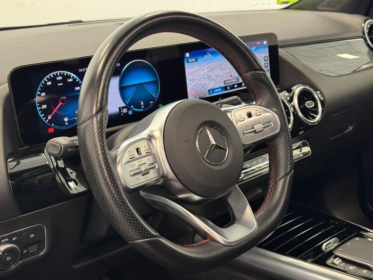 Mercedes GLA AMG foto 21