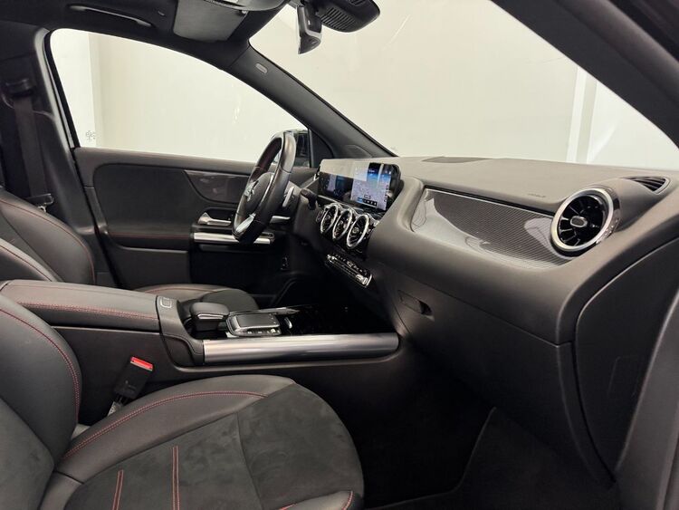 Mercedes GLA AMG foto 32