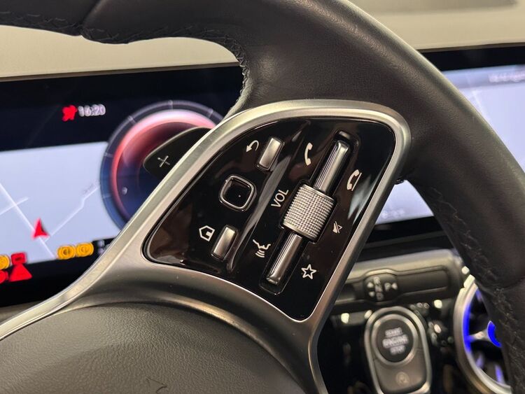 Mercedes GLA 200 foto 23