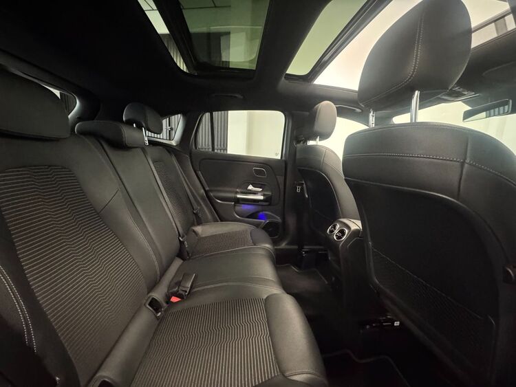 Mercedes GLA 200 foto 44