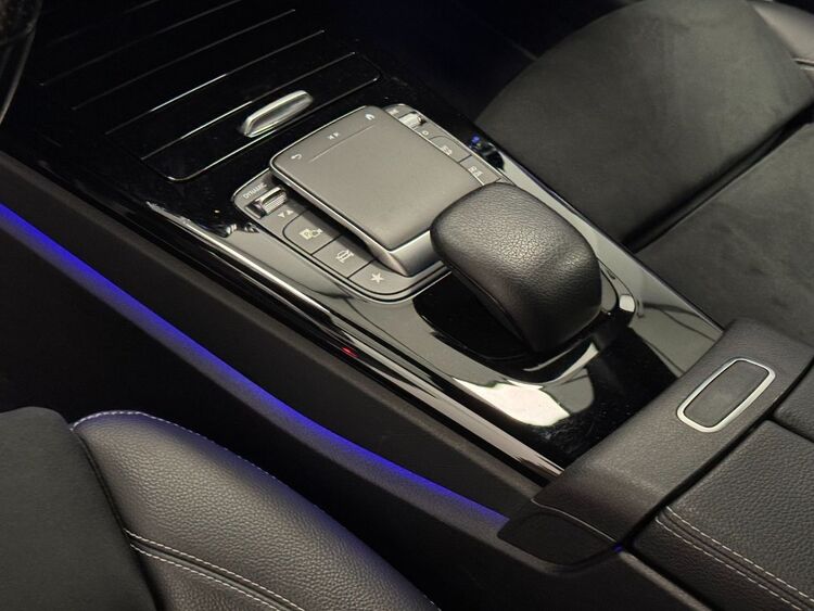 Mercedes CLA 250 E AMG foto 29