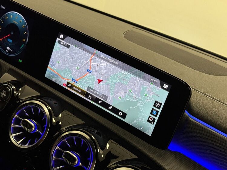 Mercedes CLA 250 E AMG foto 35