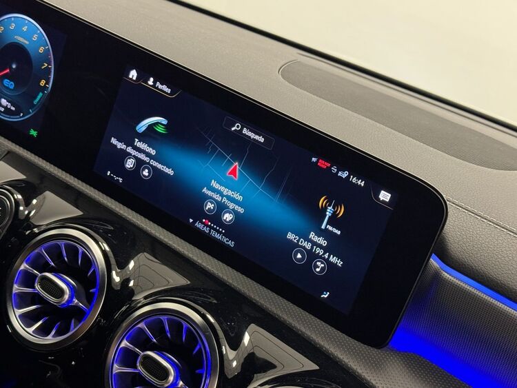 Mercedes CLA 250 E AMG foto 36