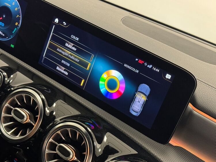 Mercedes CLA 250 E AMG foto 38