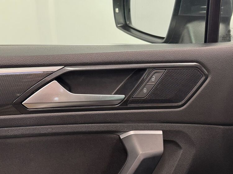 Volkswagen Tiguan R-LINE foto 17