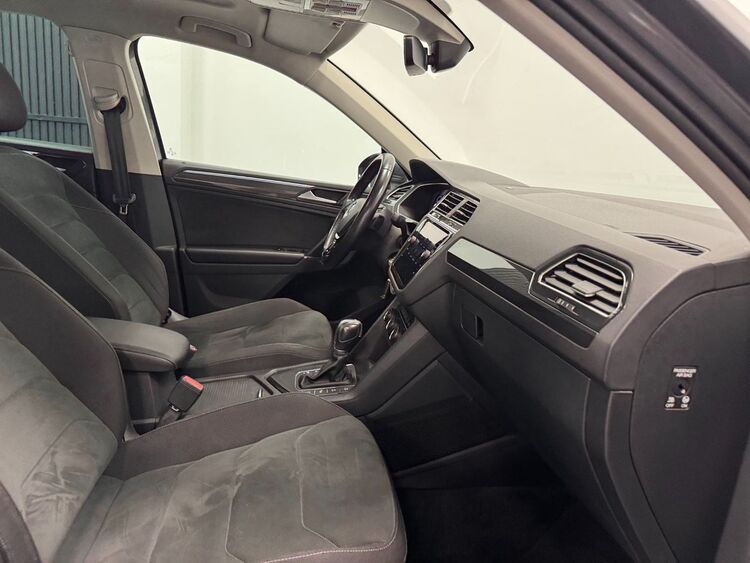 Volkswagen Tiguan R-LINE foto 32