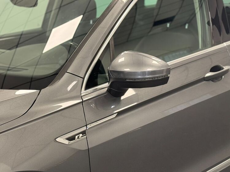Volkswagen Tiguan R-LINE foto 46
