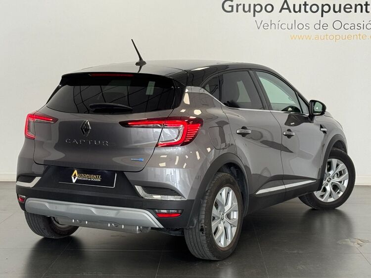 Renault Captur E TECH PLUG IN HYBRID foto 4