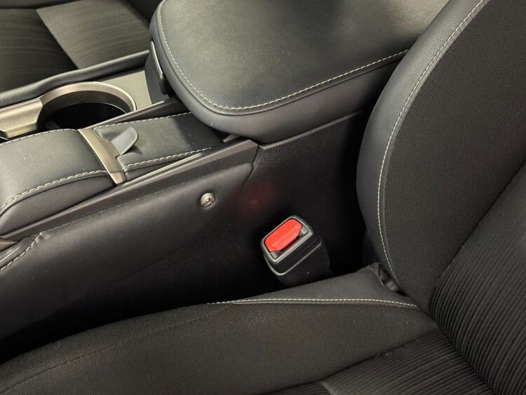 Lexus NX 300H BUSINESS foto 26