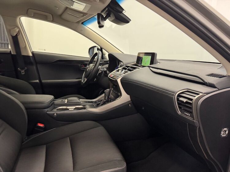 Lexus NX 300H BUSINESS foto 29