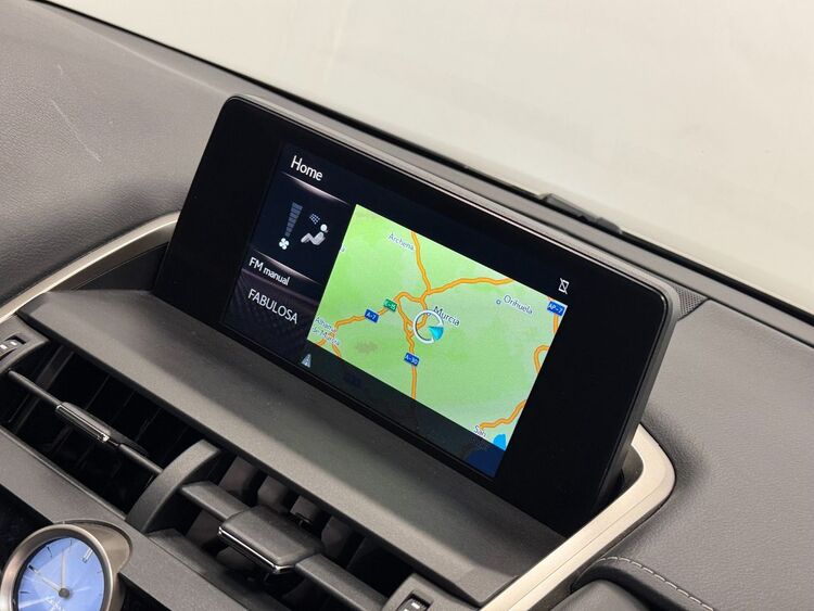 Lexus NX 300H BUSINESS foto 33