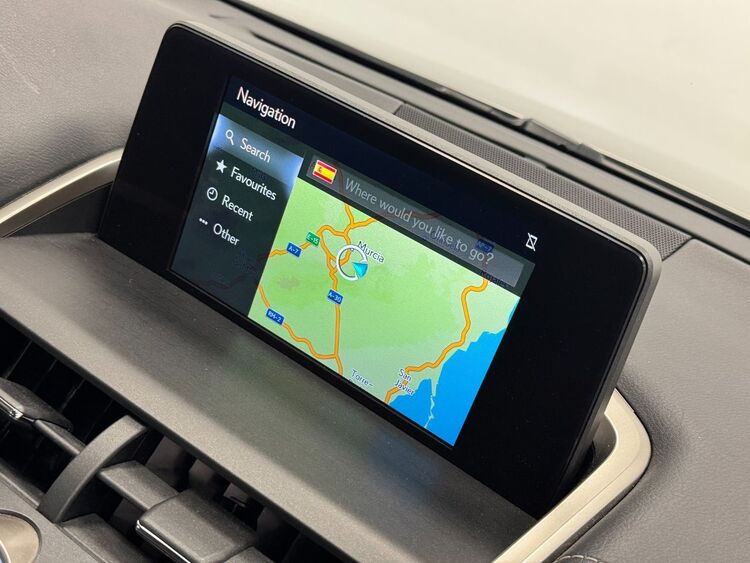 Lexus NX 300H BUSINESS foto 35