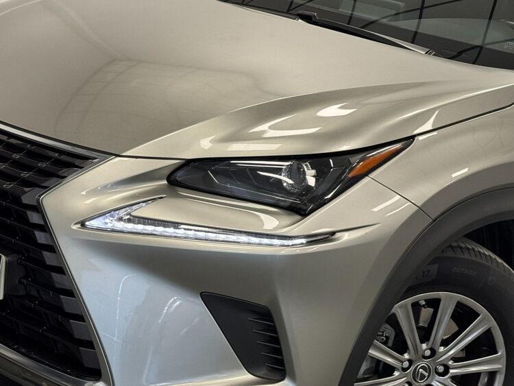 Lexus NX 300H BUSINESS foto 49