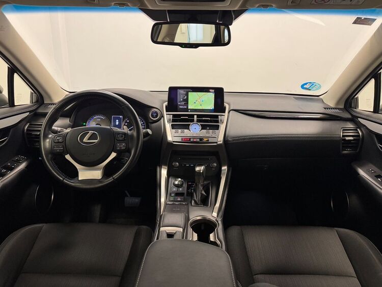 Lexus NX 300H BUSINESS foto 10