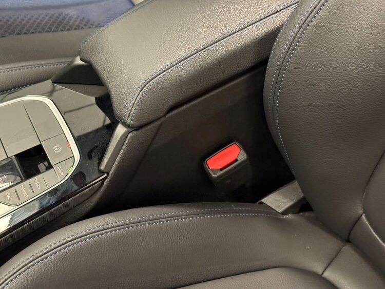 BMW Serie 1 M foto 28