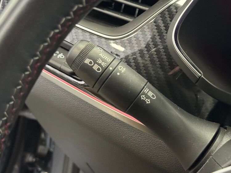 Renault Arkana E TECH RS LINE foto 24