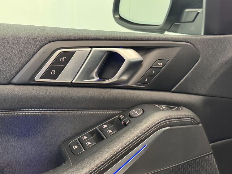 BMW X5 XDRIVE 40i foto 17