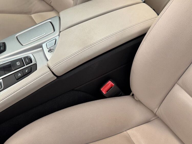 BMW Serie 5 530D foto 24