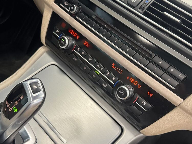 BMW Serie 5 530D foto 40