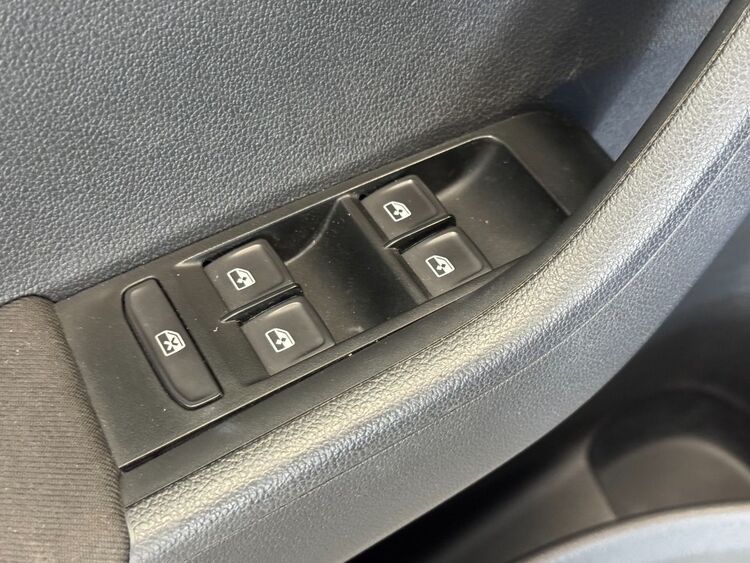 Skoda Fabia AMBITION foto 17