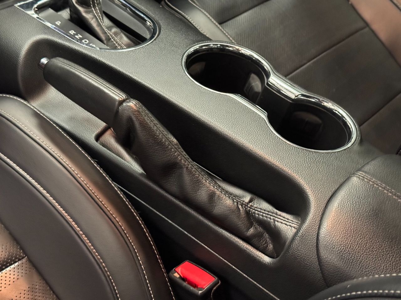 Ford Mustang GT miniatura 26