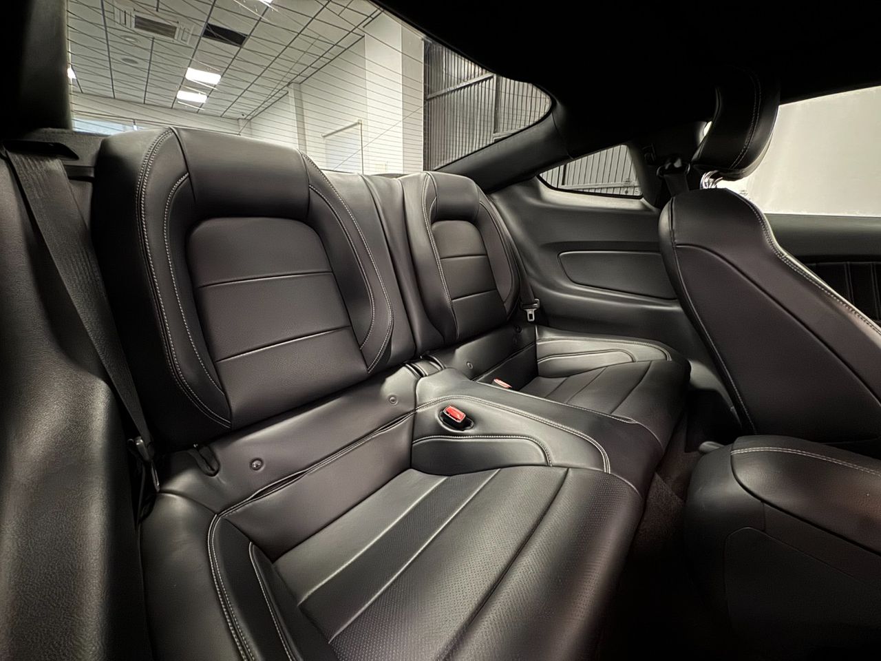 Ford Mustang GT miniatura 46