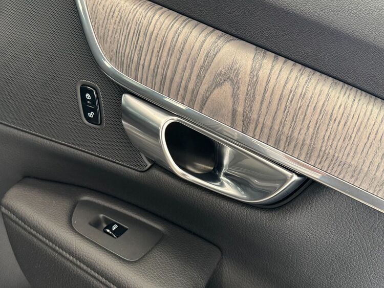 Volvo V90 CROSS COUNTRY foto 30