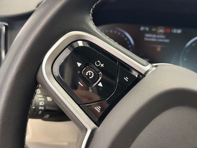 Volvo V90 D5 foto 23