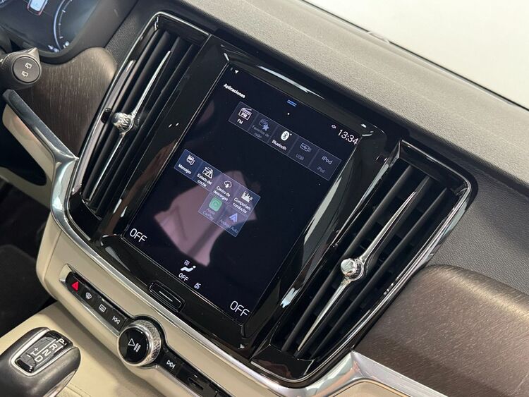 Volvo V90 D5 foto 34