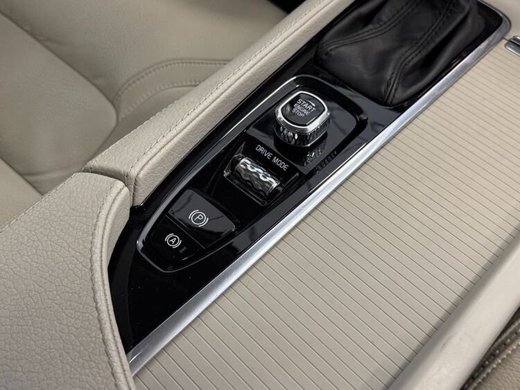 Volvo V90 D5 foto 37