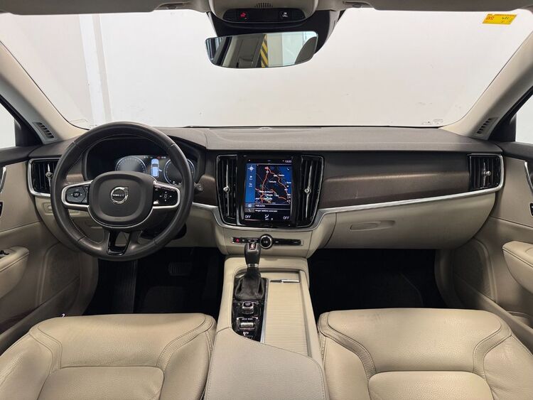 Volvo V90 D5 foto 10
